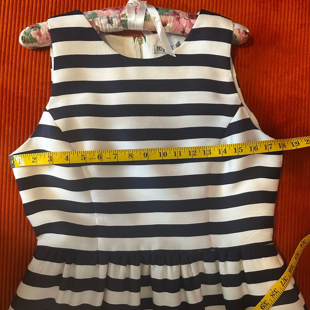 Classic Navy and Cream Striped Sleeveless Dress w/ Kelly Green Hem - Women’s 10 - Picture 2 of 7